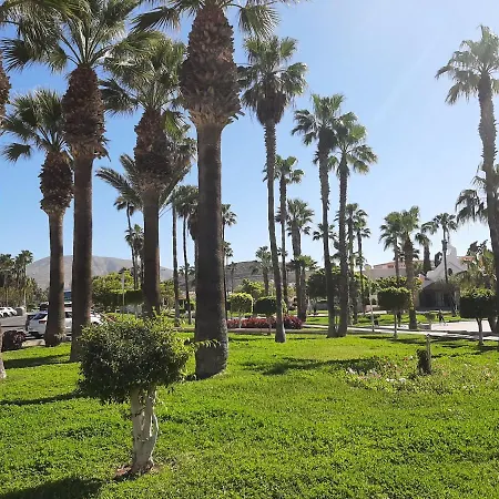 Americas, Ph317 With Pool Next To The Ocean